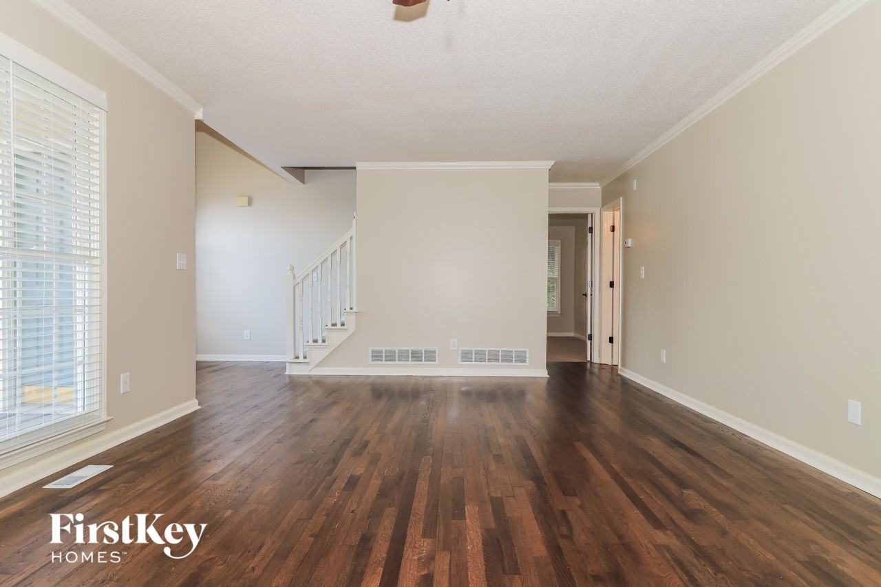 42 Appleton Way - Photo 7 of 15