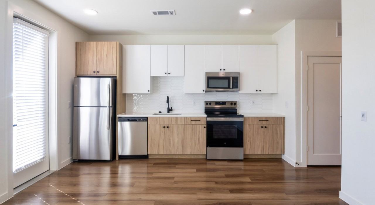 2520 Panhandle St #324 - Photo 2 of 5