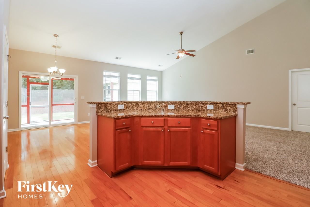 115 Marinella Dr - Photo 6 of 15