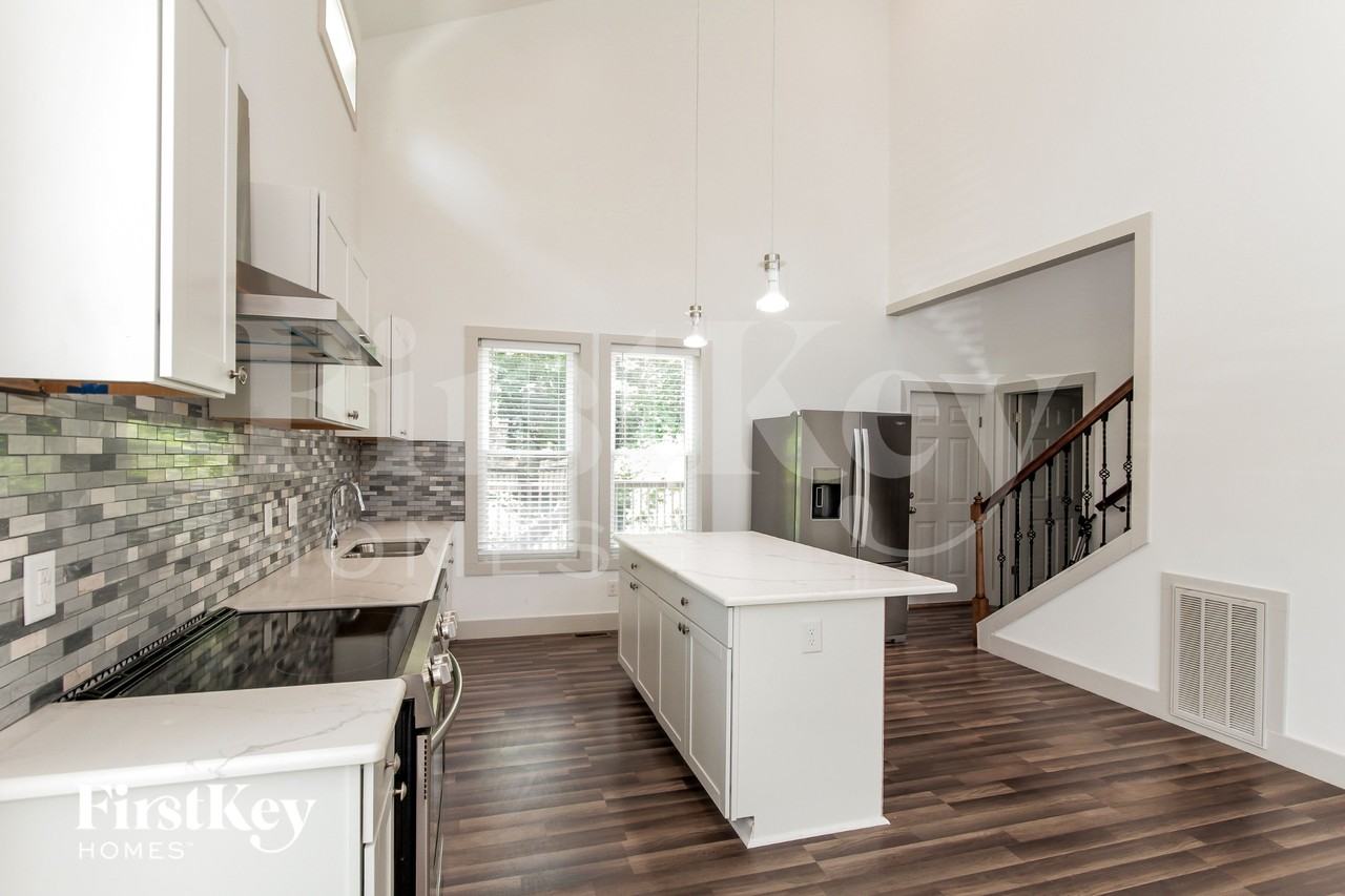 81 May St - Photo 6 of 15