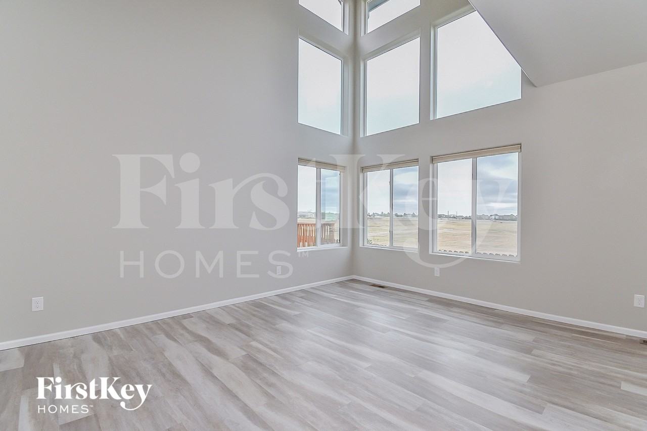 11663 Ducal Pt - Photo 2 of 15