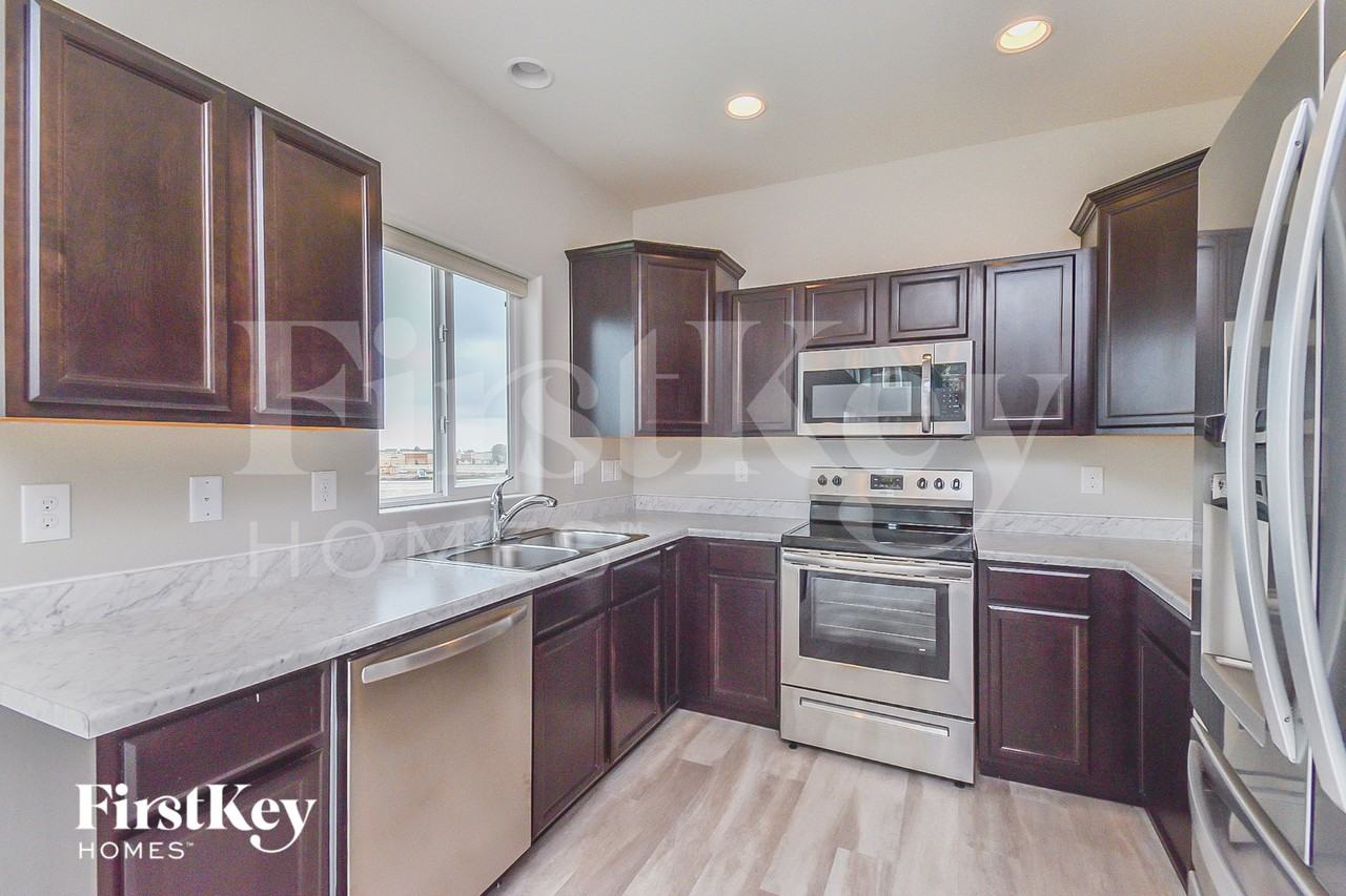 11663 Ducal Pt - Photo 5 of 15