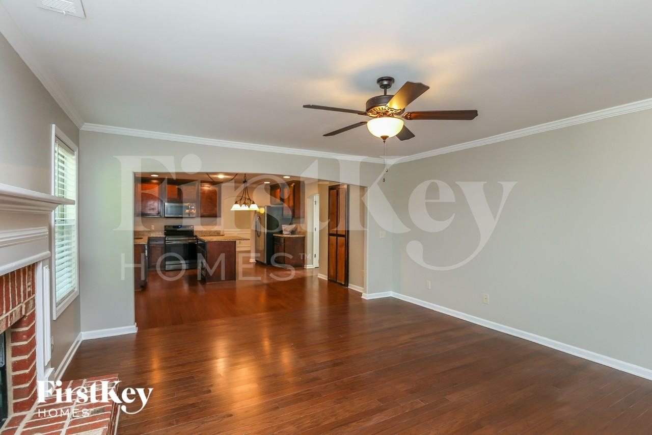 254 Cypress Pl - Photo 5 of 15