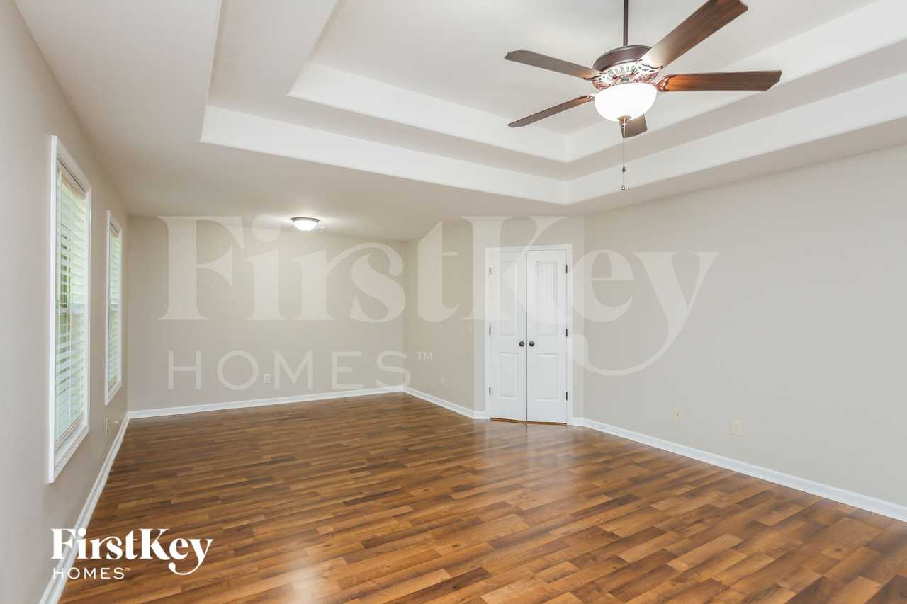 254 Cypress Pl - Photo 7 of 15