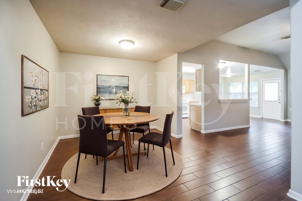 26967 Crown Haven Ct - Photo 7 of 19