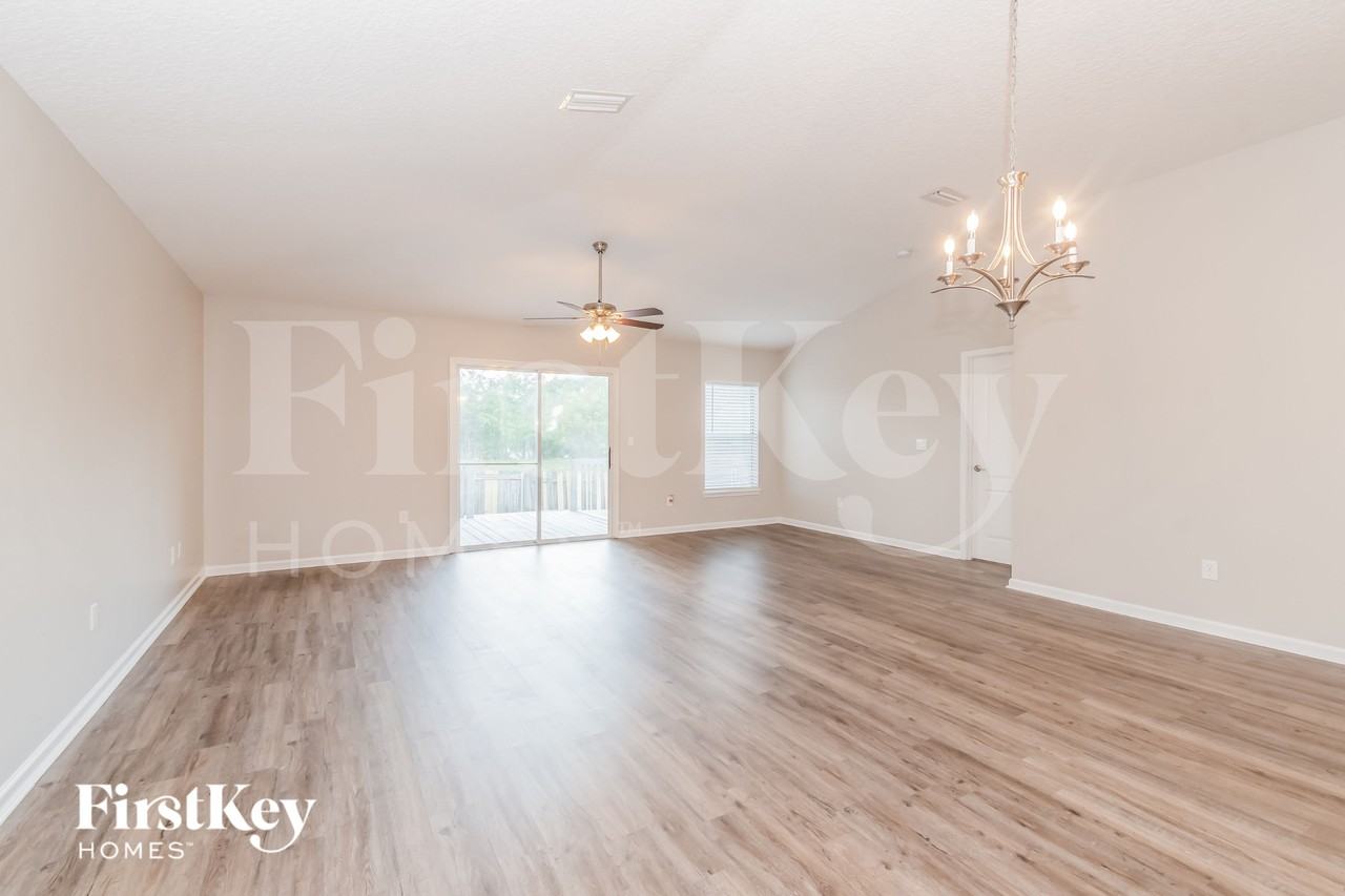 6869 Southern Oaks Dr W - Photo 5 of 15