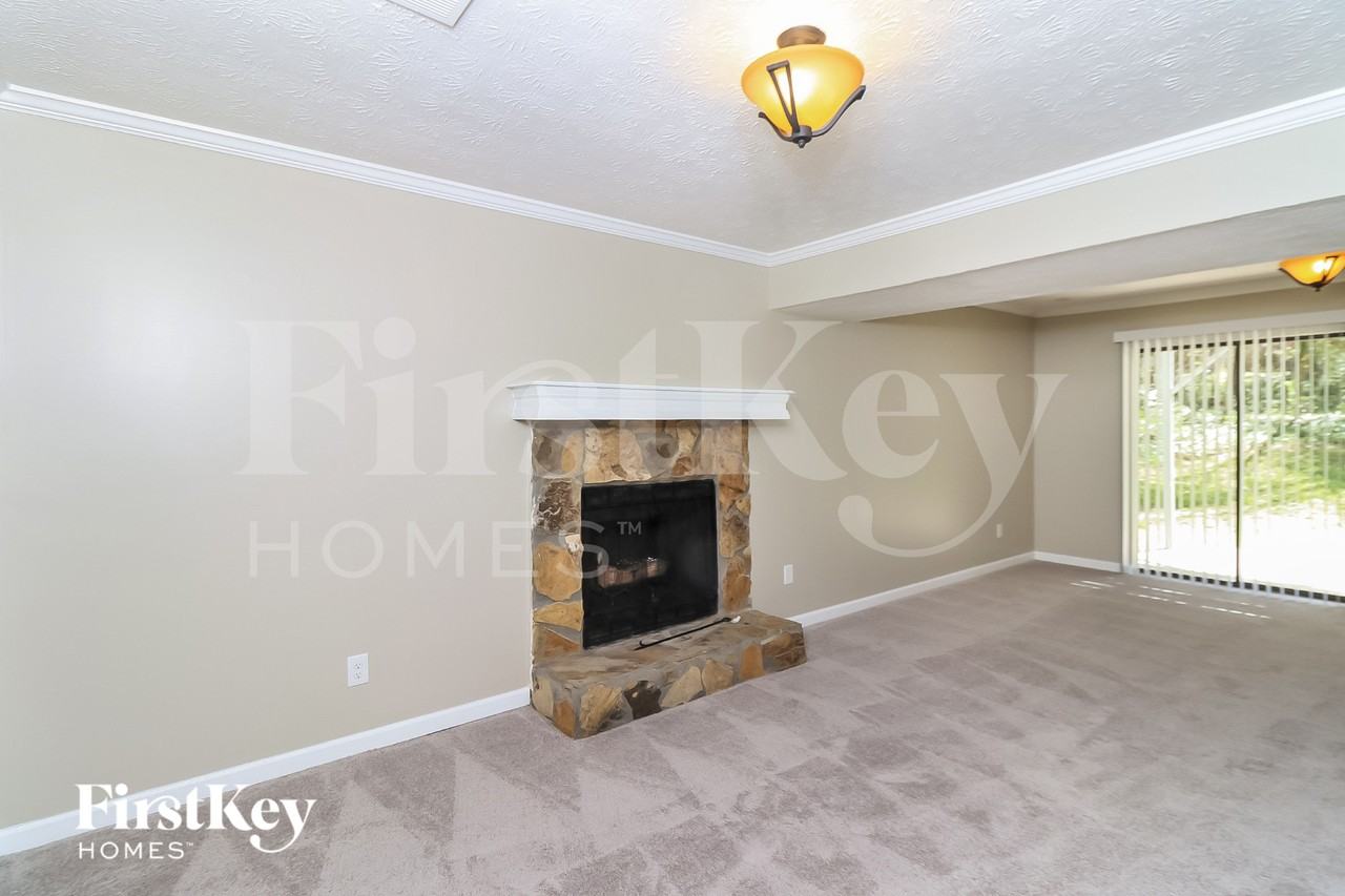 4676 Tara Creek Trl - Photo 2 of 15