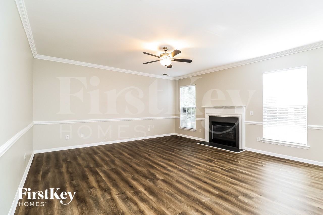 127 Meandering Way Ln - Photo 3 of 19