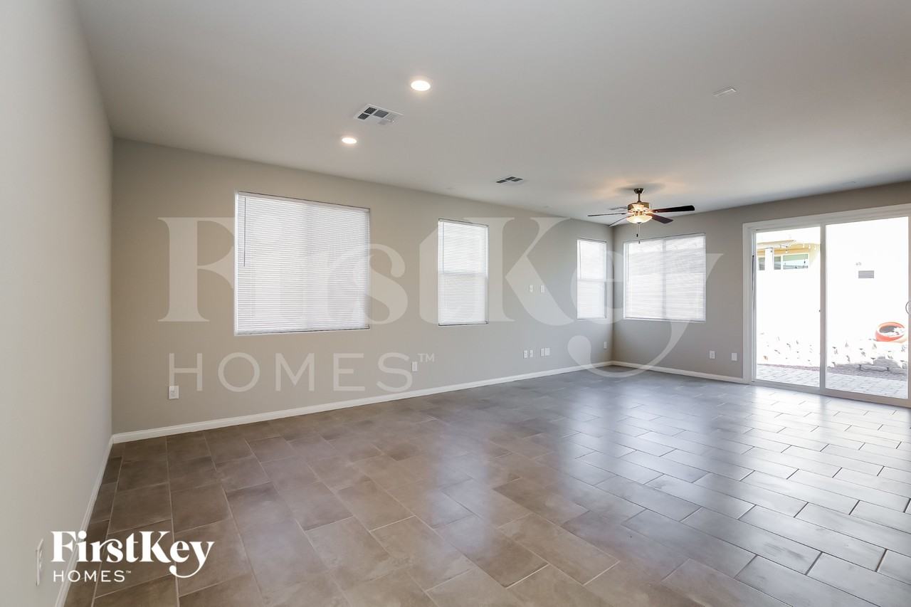 4218 Klarissa Ave - Photo 2 of 15