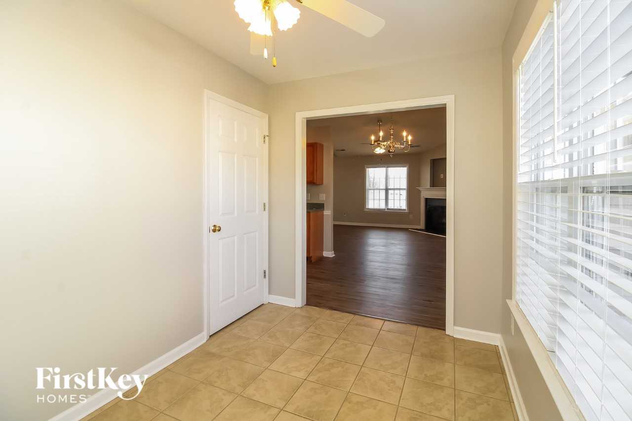 109 Wynbrook Ct - Photo 4 of 15