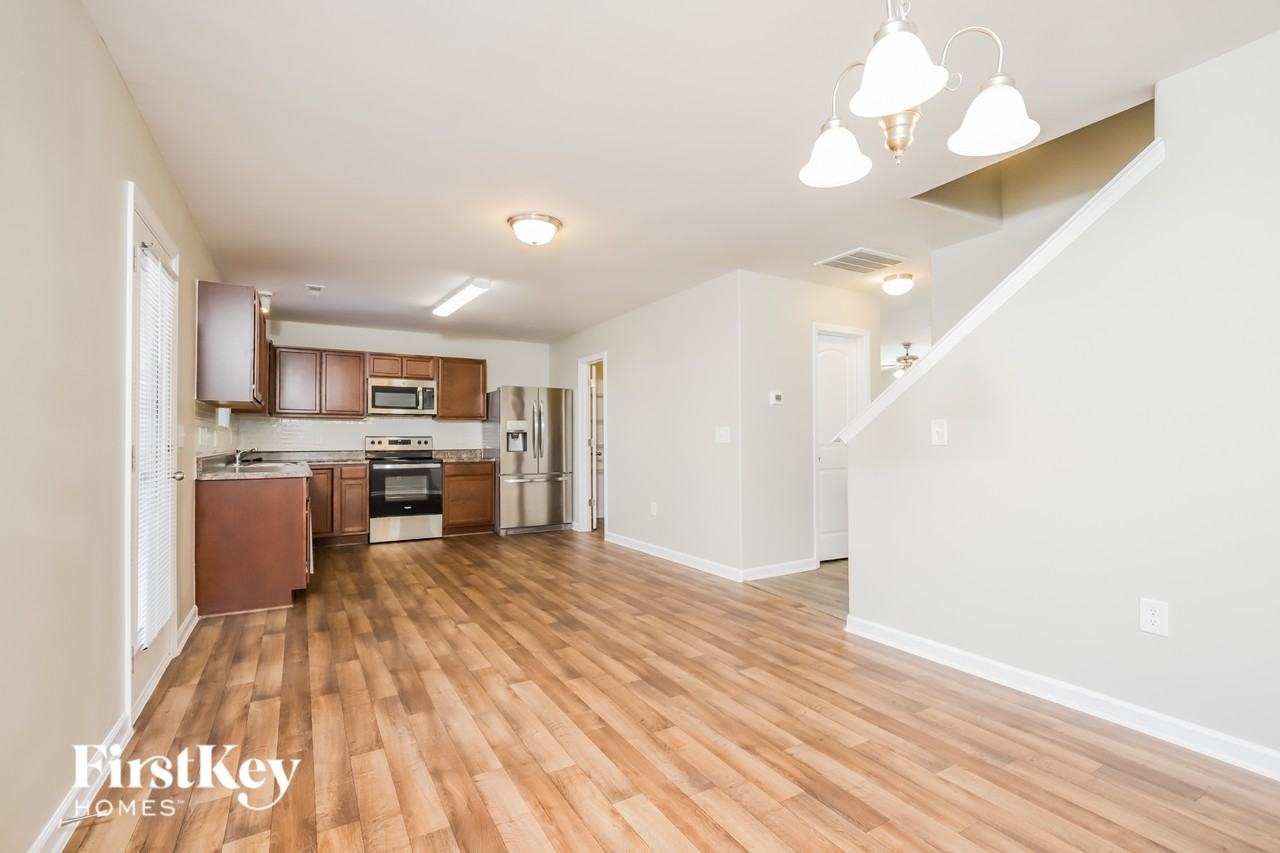 178 Creekstone Ct - Photo 5 of 15