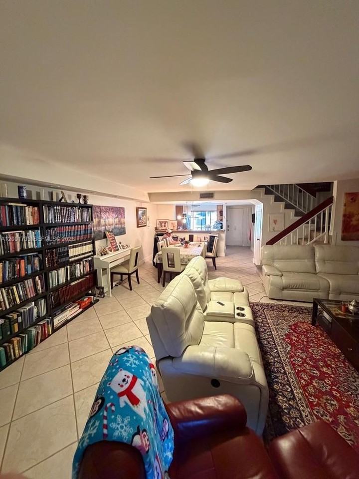 2661 Ne 164th St #40 - Photo 7 of 8