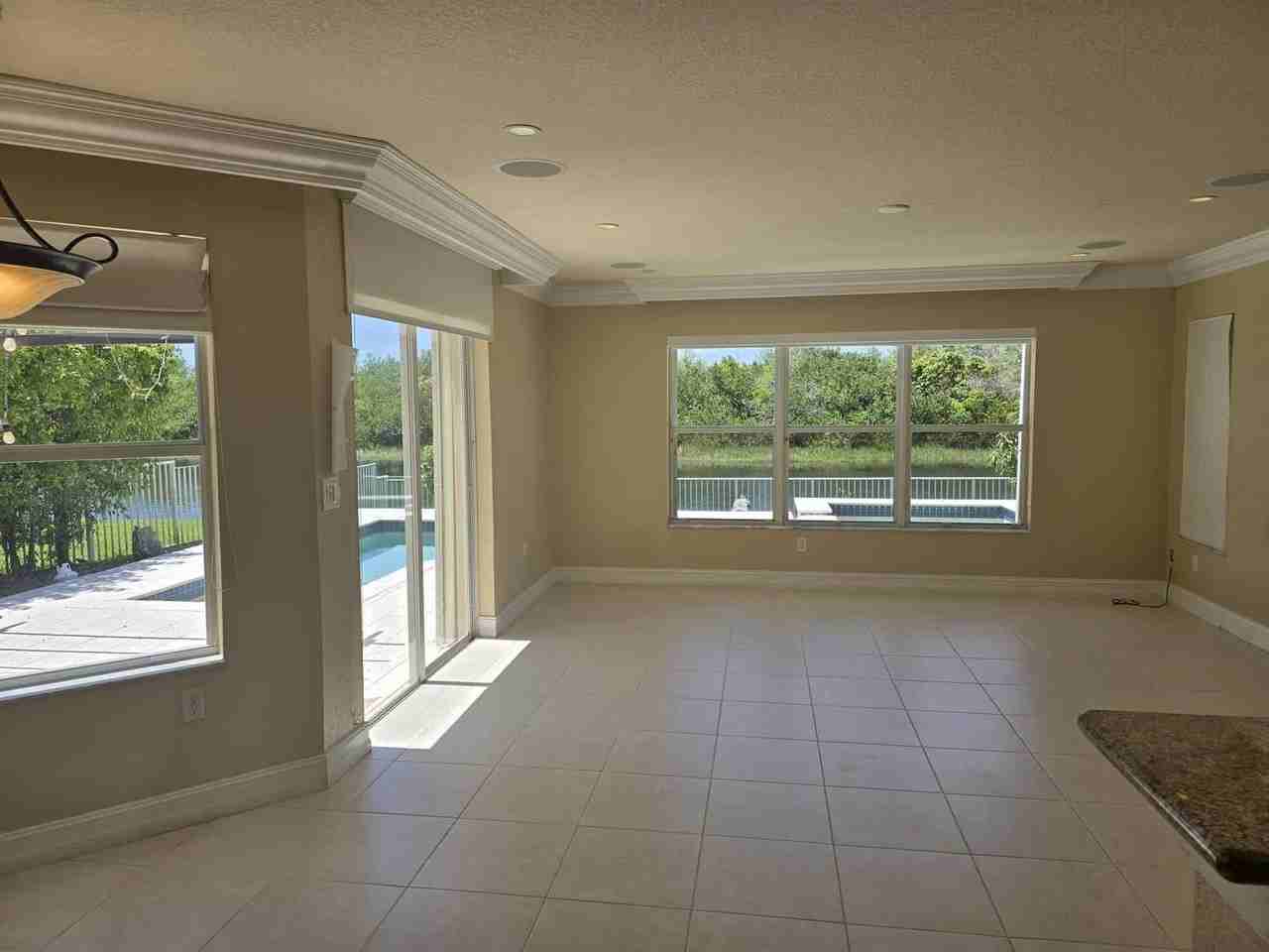 2755 Sw 165th Ave - Photo 3 of 8