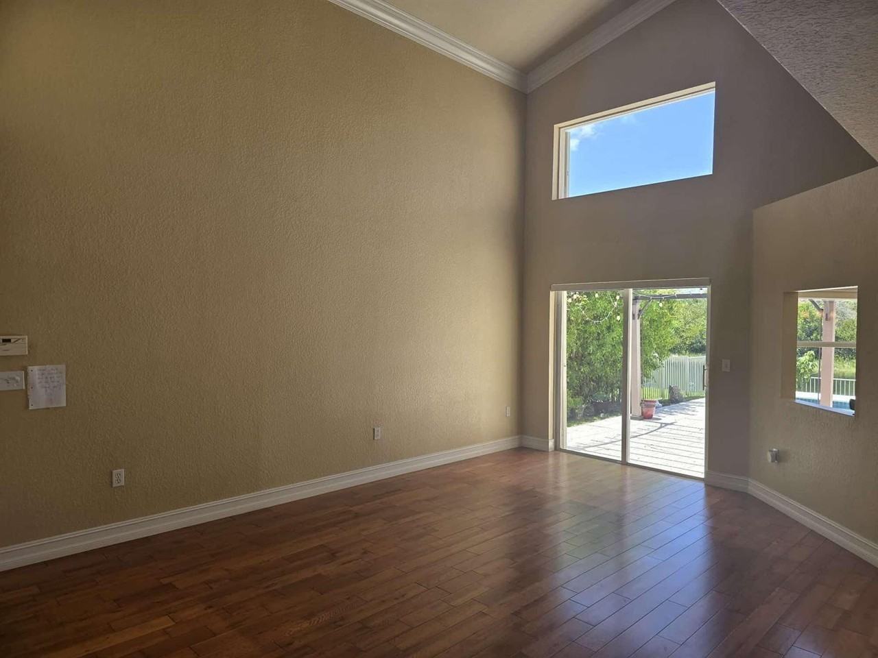 2755 Sw 165th Ave - Photo 7 of 8