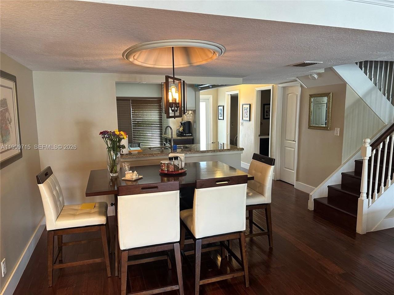 925 Ne 26th Ave #925 - Photo 6 of 8