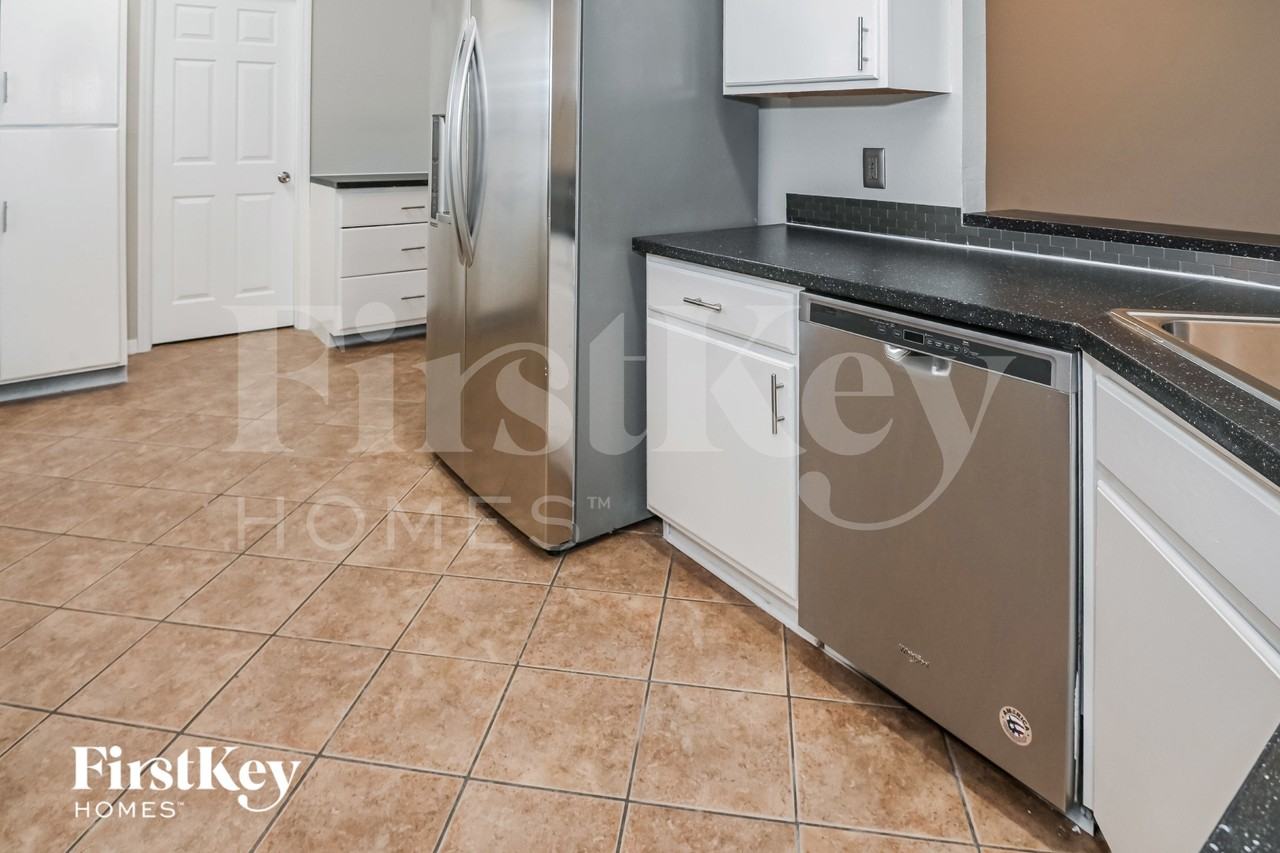 3488 Hickory Landing Ct - Photo 6 of 15