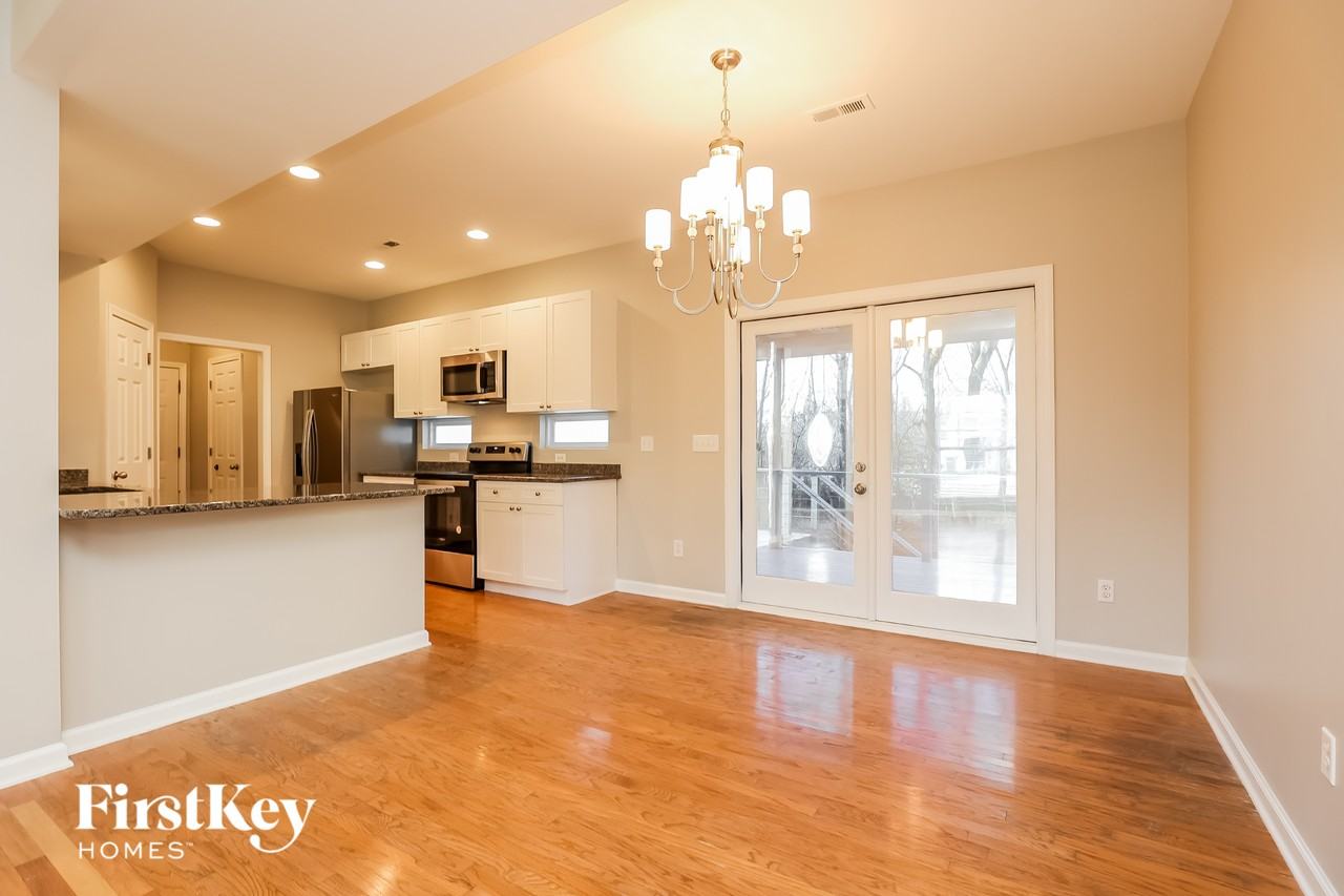 1431 Bern Dr - Photo 3 of 15