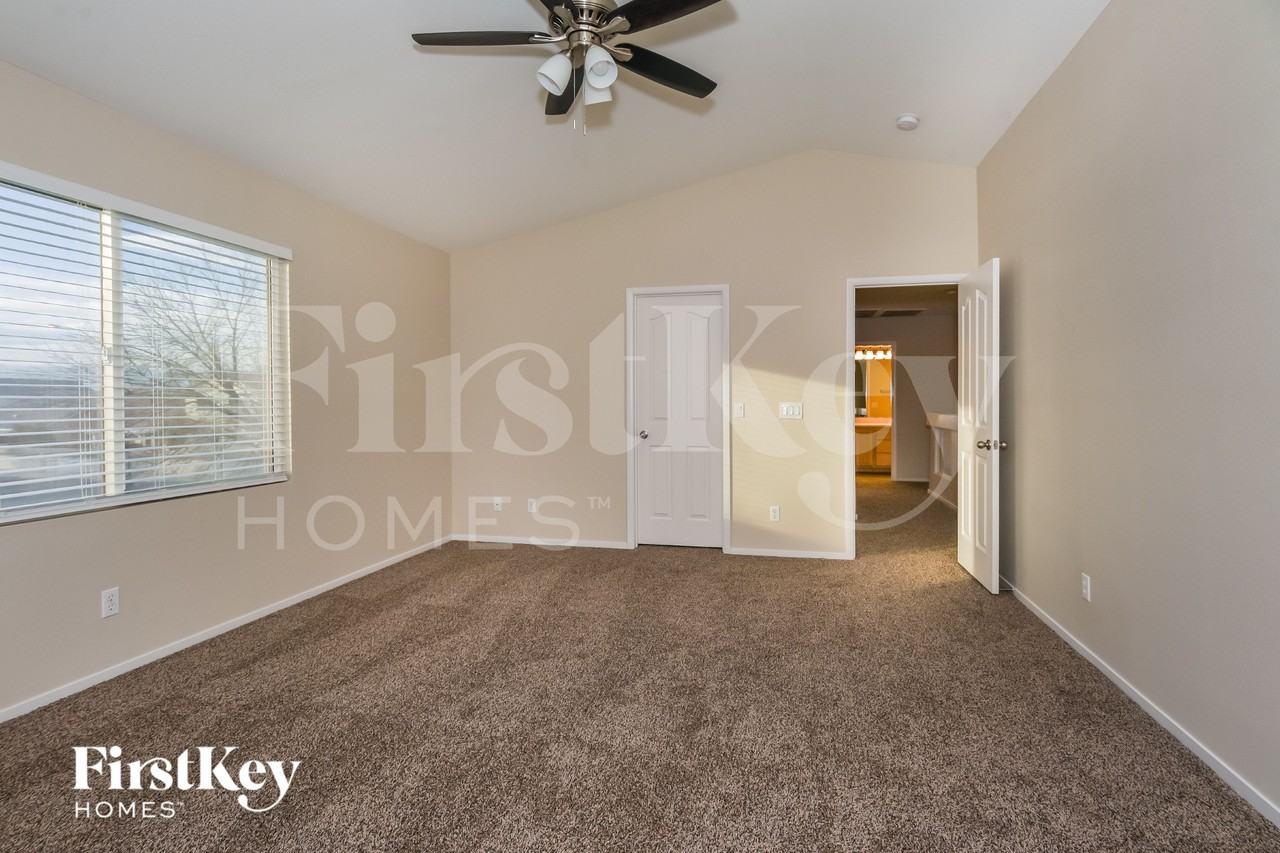 10211 Eden Falls Ln - Photo 7 of 15