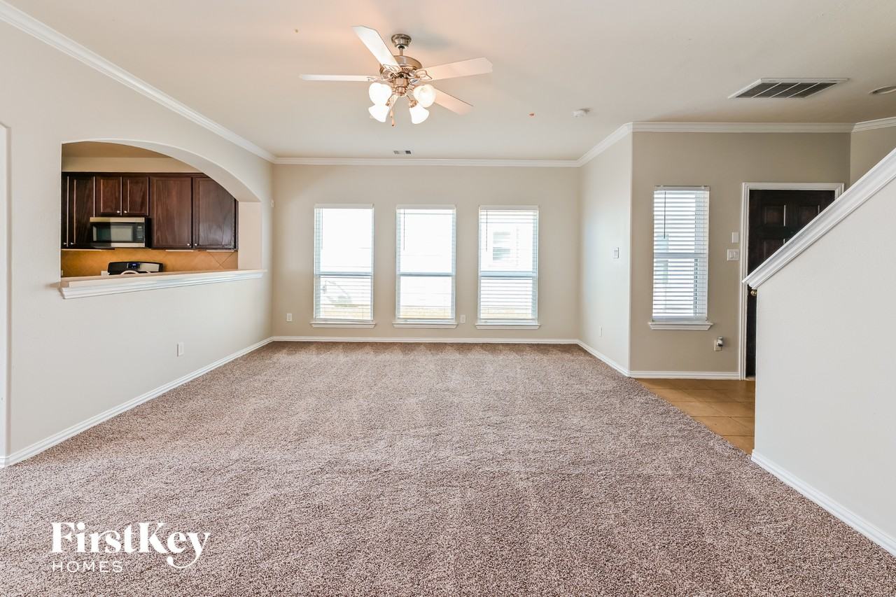 5113 Caldera Ct - Photo 4 of 15