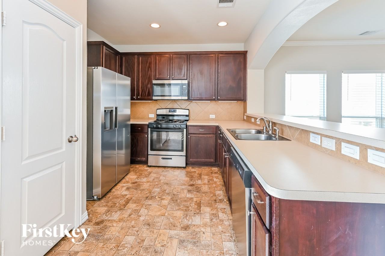 5113 Caldera Ct - Photo 6 of 15