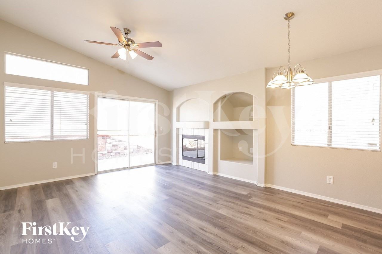 1900 Toscanini Way - Photo 5 of 15