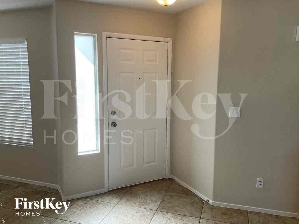 8008 Revolver Ave - Photo 3 of 17