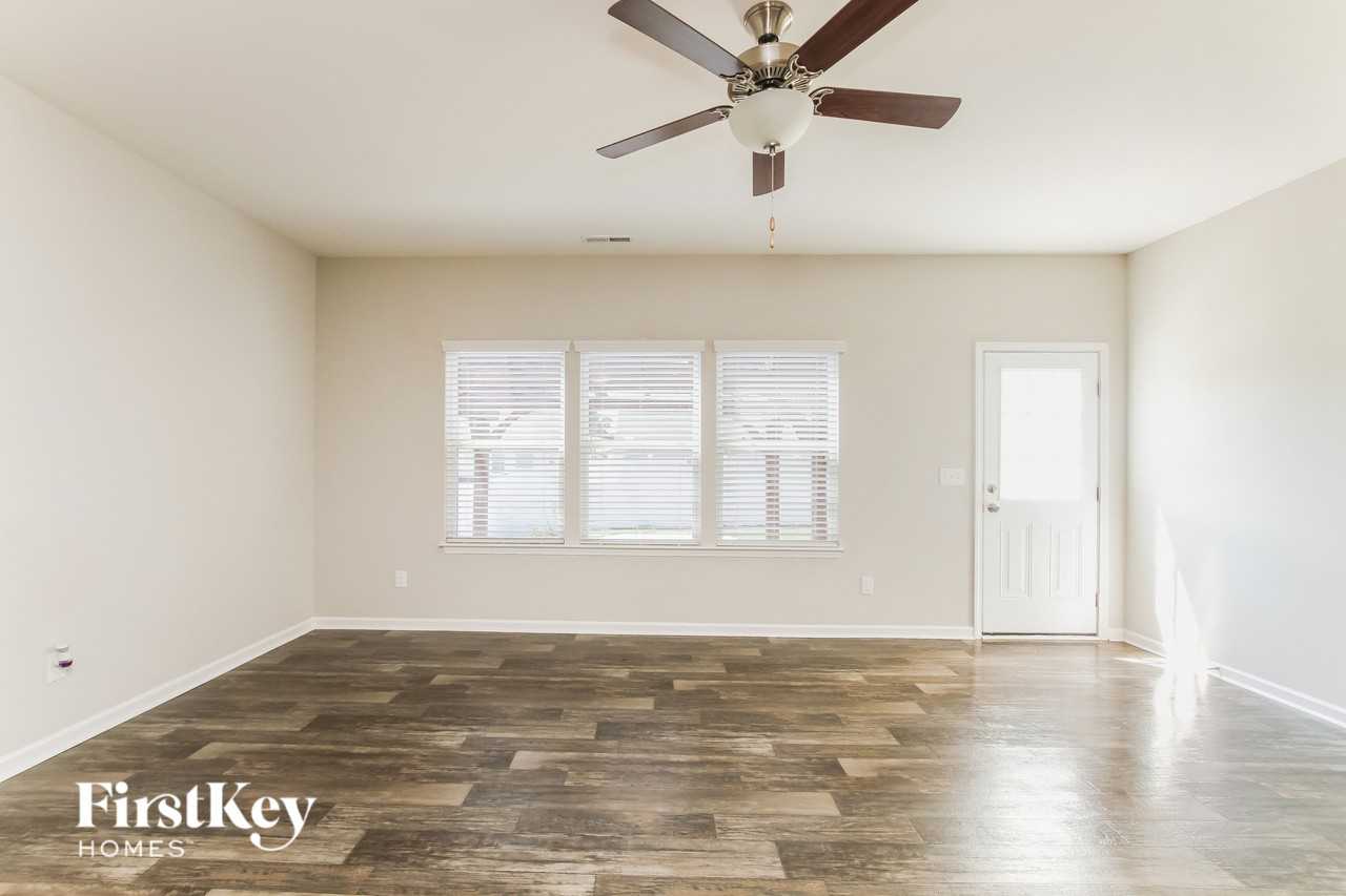 172 Fesperman Cir - Photo 3 of 15