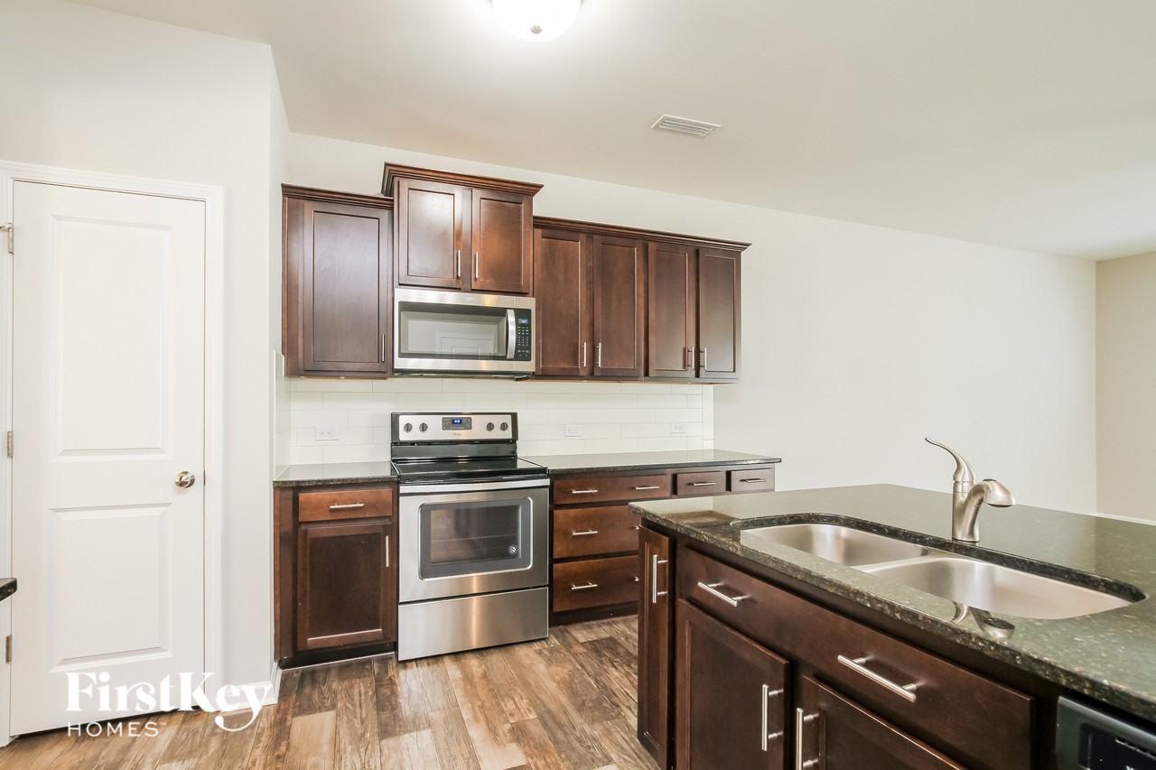 172 Fesperman Cir - Photo 6 of 15