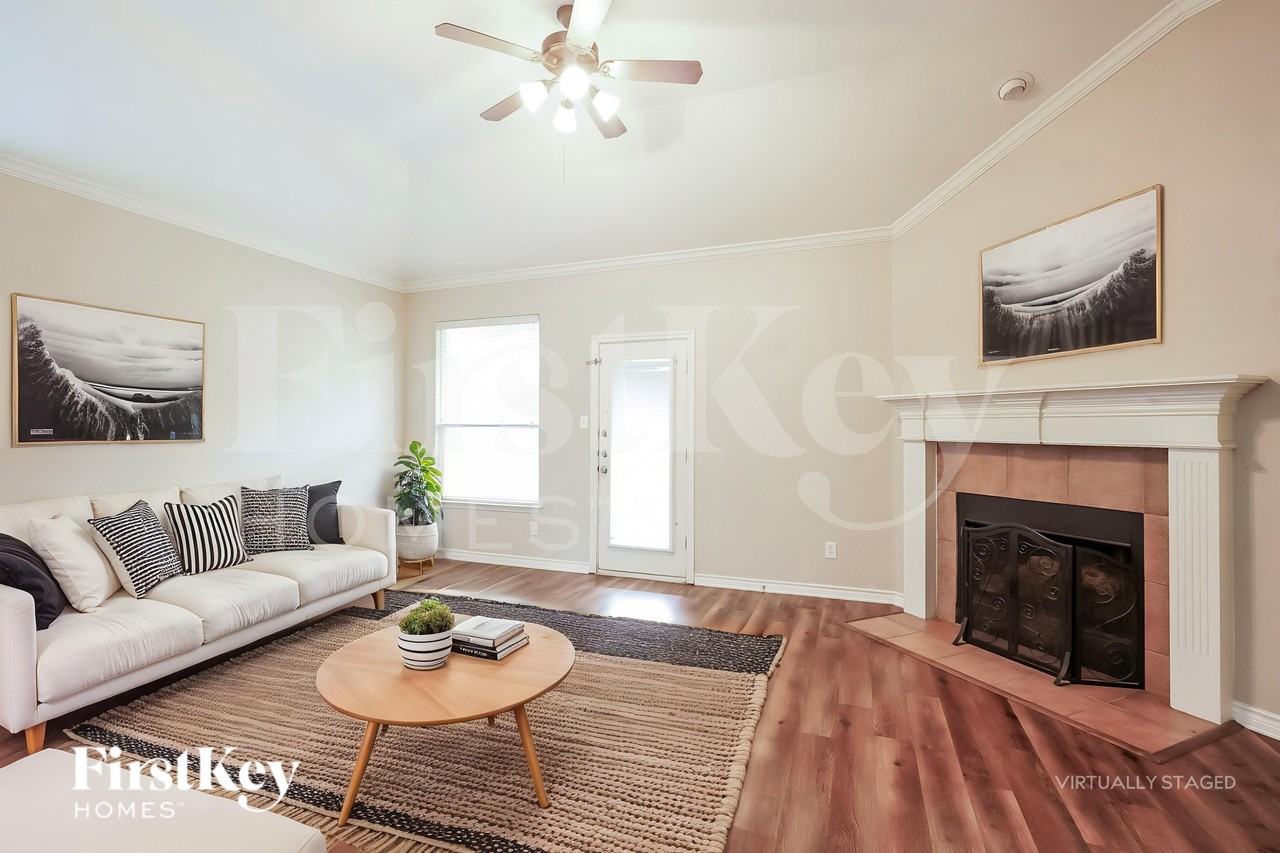 905 Sheryn Dr - Photo 3 of 19