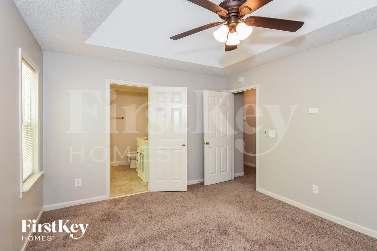 38 Michael Ct - Photo 7 of 19