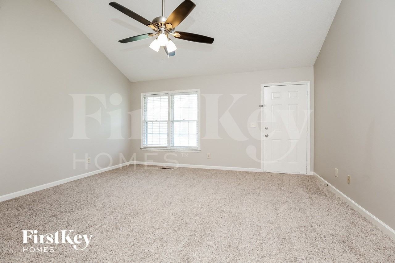 5496 Burnt Knob Rd - Photo 2 of 15