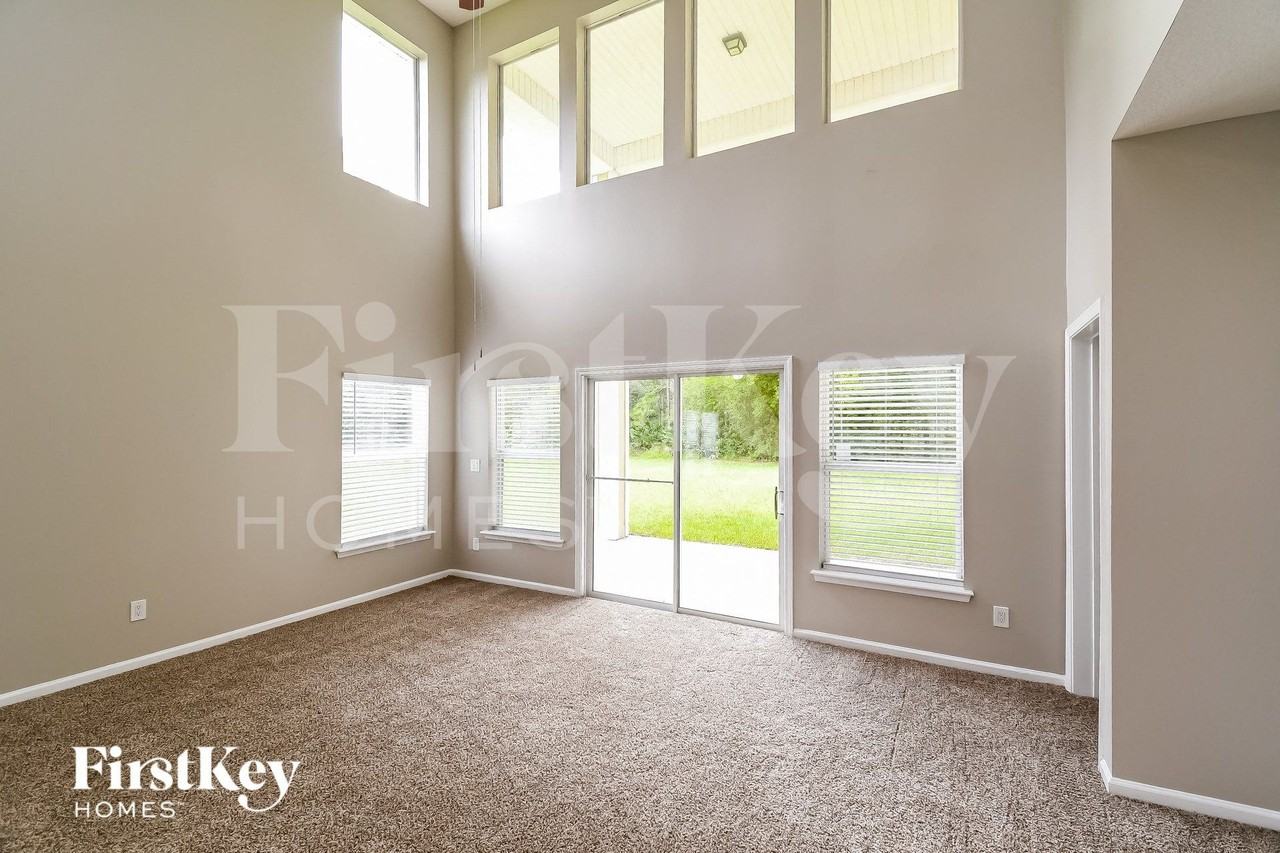 3180 Wandering Oaks Dr - Photo 3 of 15