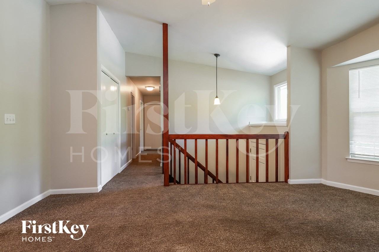 1121 Danube Trl - Photo 4 of 15