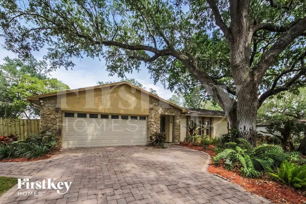 2409 Brookside Ave - Photo 2 of 15