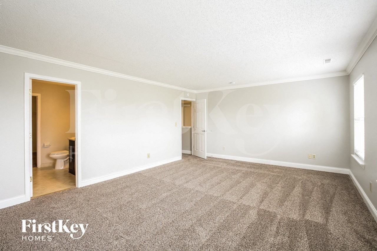 5246 Melbourne Rd - Photo 7 of 15