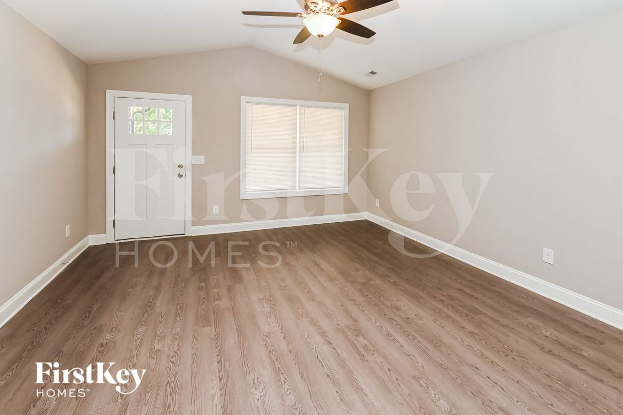 614 Forest Ridge Rd - Photo 3 of 15