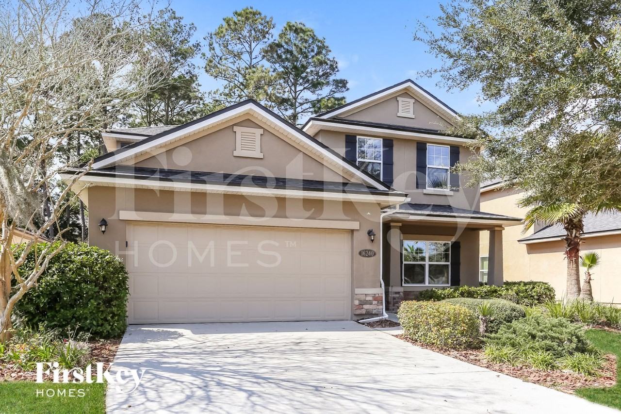 16240 Dowing Creek Dr - Photo 2 of 15