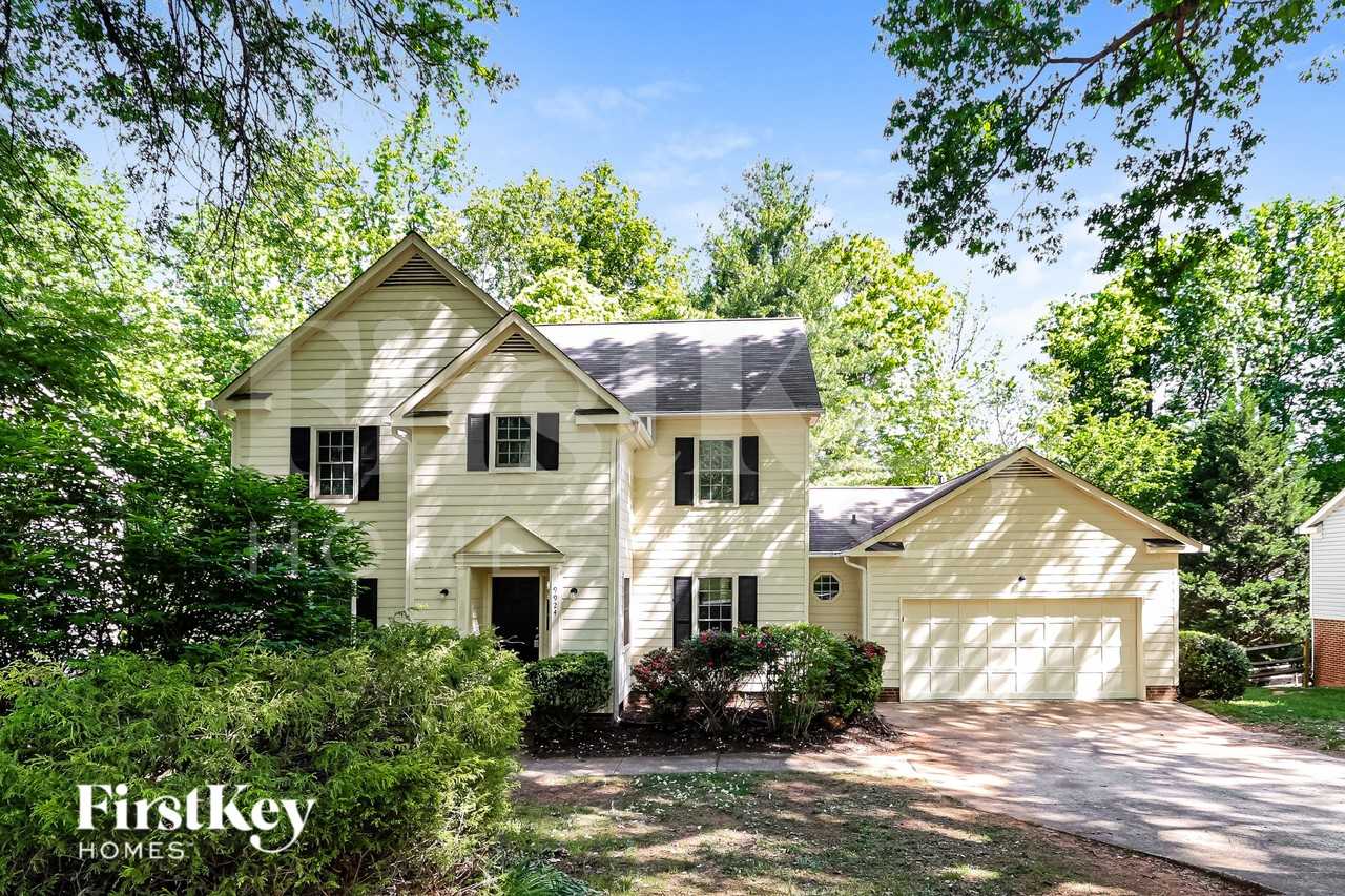 9924 Avon Farm Ln