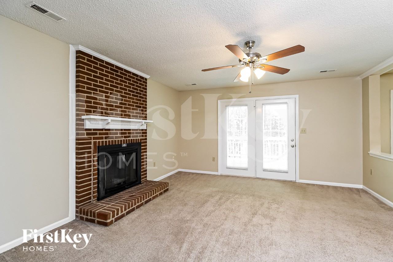 9924 Avon Farm Ln - Photo 3 of 19