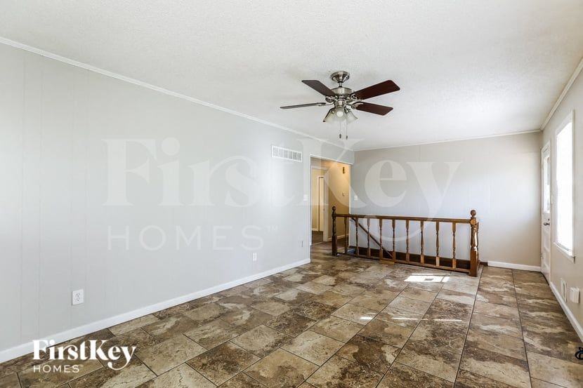 8921 E 90th Ter - Photo 7 of 15