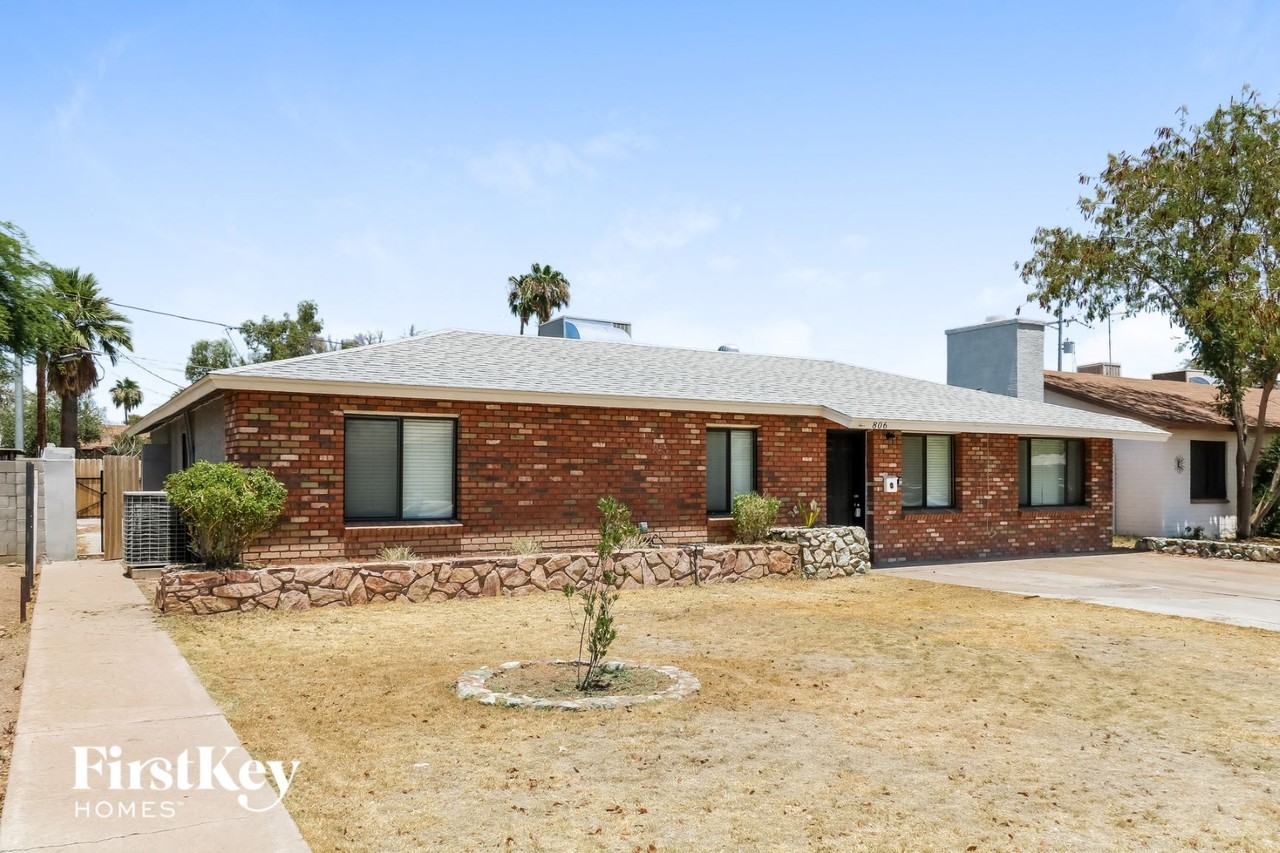 806 E El Caminito Dr - Photo 2 of 15