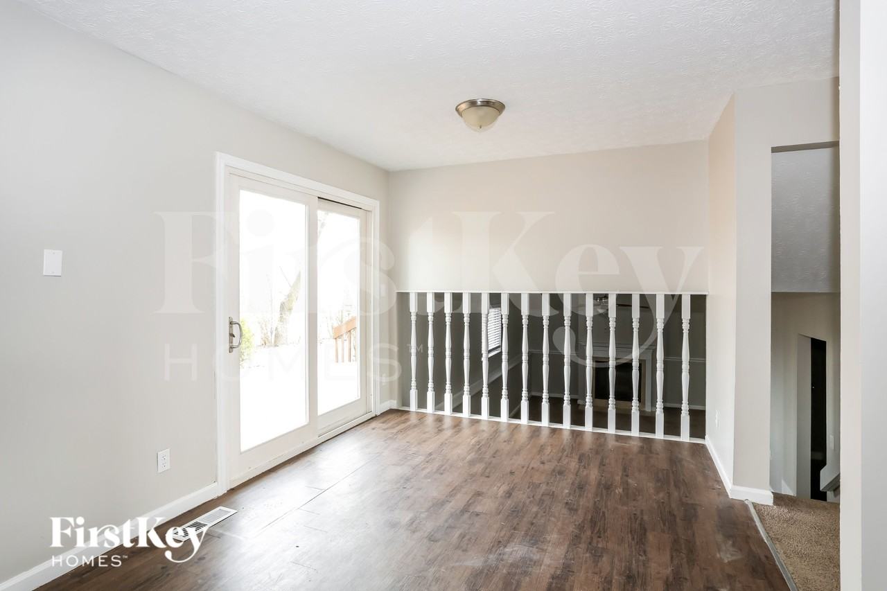 560 Corral Gate Ct - Photo 4 of 15