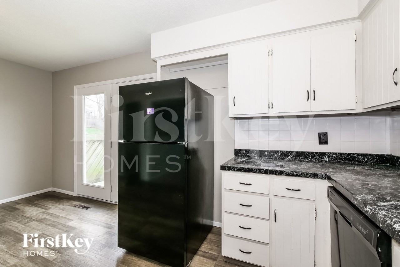 19304 E 7th Terrace Ct N - Photo 7 of 16