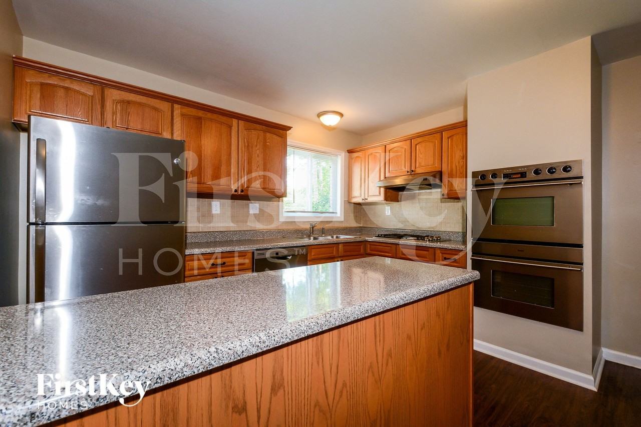 12465 Larkwood Dr - Photo 6 of 15