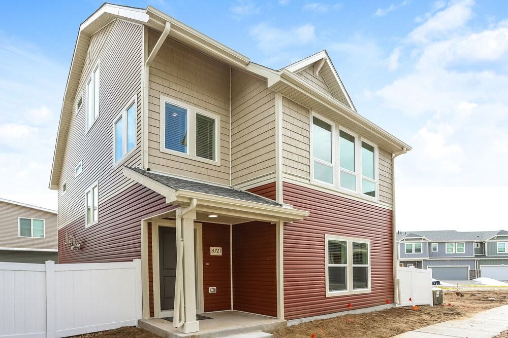 4721 Tower Dr