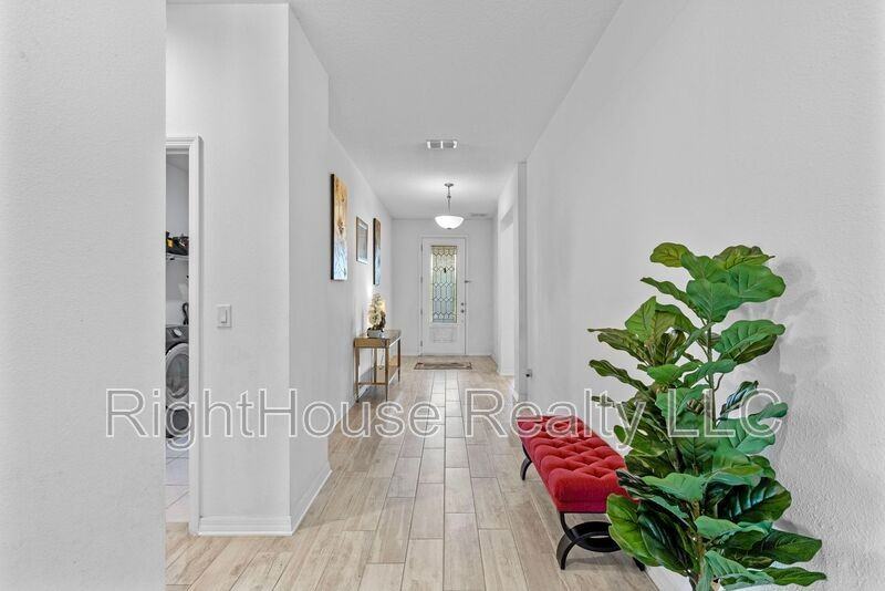 985 Fallcreek Pt - Photo 4 of 32