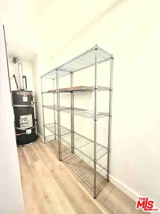 1246 N Formosa Ave - Photo 4 of 8