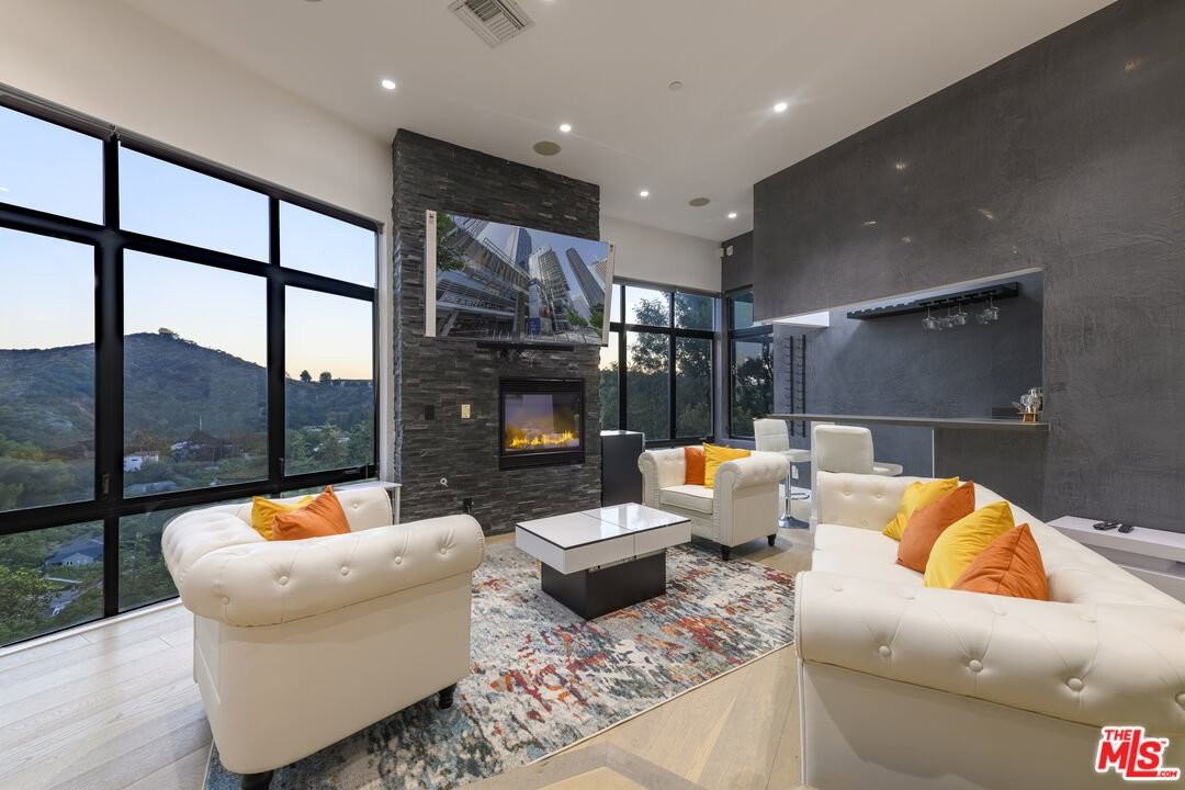 2271 Gloaming Way - Photo 7 of 8