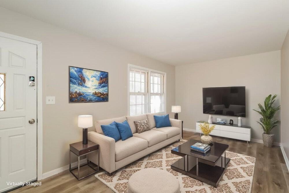 3276 Elm St - Photo 4 of 19