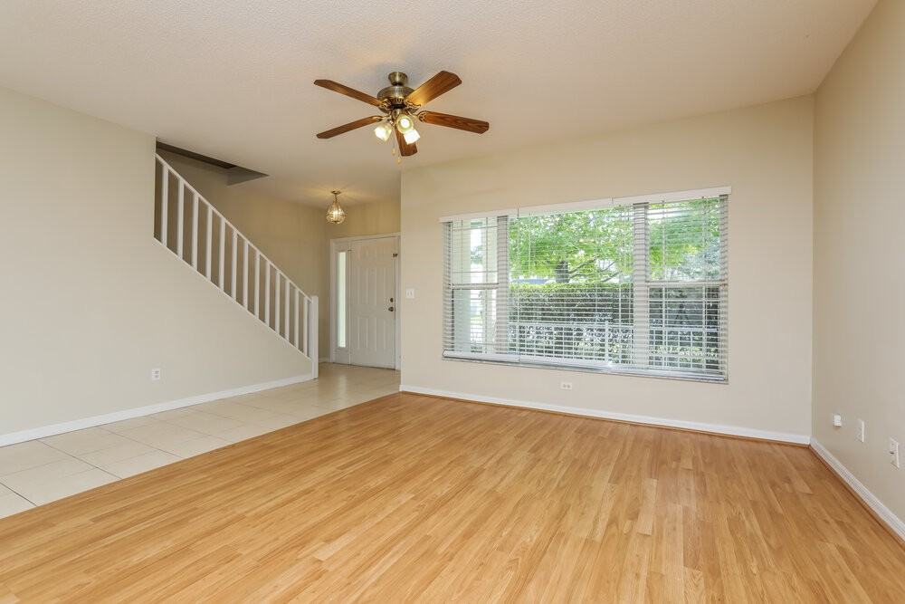 4208 Forest Island Dr - Photo 4 of 16